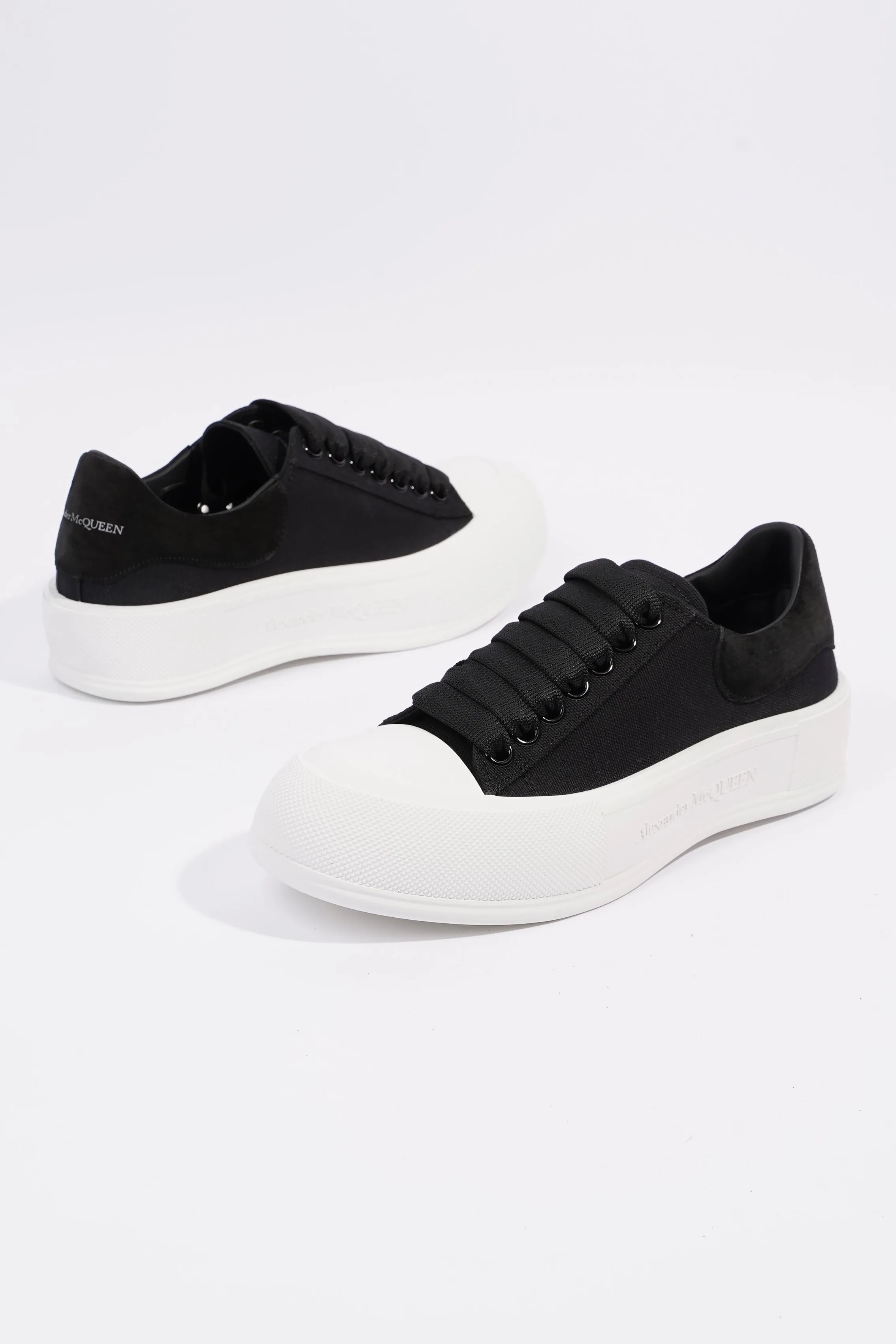 Alexander McQueen Deck Plimsoll Black / White Canvas EU 37 UK 4