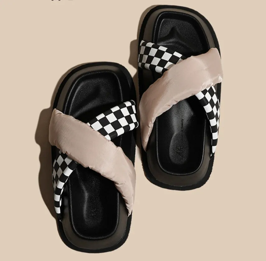 Casual Wear checkerboard sandals